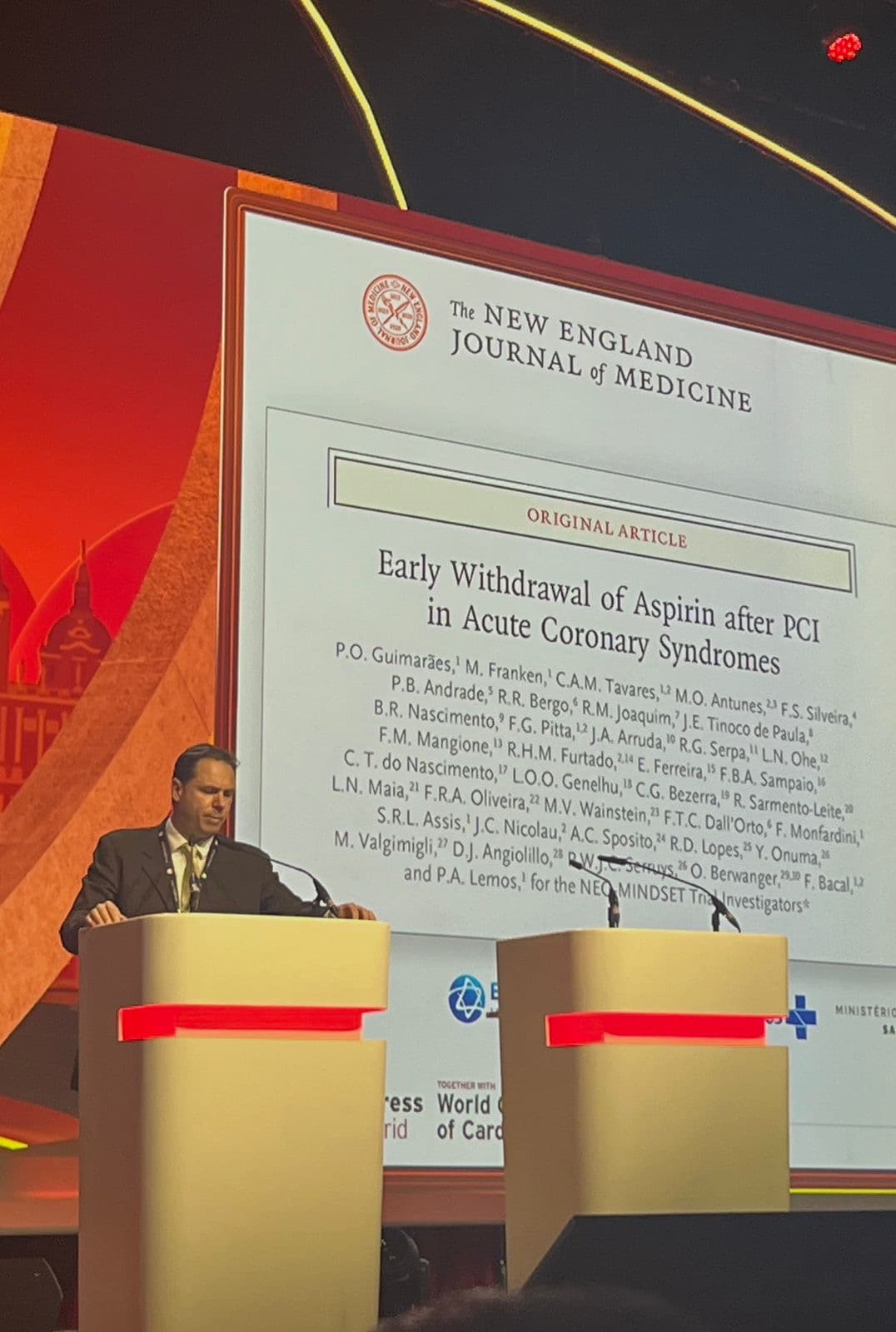 Einstein apresentou um dos maiores estudos clínicos já realizados sobre tratamento pós-infarto agudo do miocárdio - a pesquisa NEO-MINDSET, que foi destaque no congresso anual da Sociedade Europeia de Cardiologia e publicada no New England Journal of Medicine (NEJM),