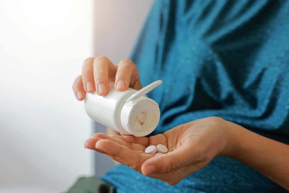 O medicamento costuma ser indicado para tratar infecções ginecológicas, ISTs e parasitoses intestinais