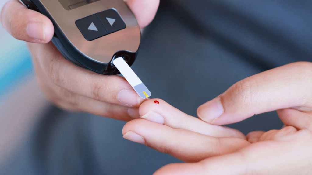 O acompanhamento médico frequente garante um controle eficaz. Consultas regulares ajudam a ajustar tratamentos e prevenir complicações.