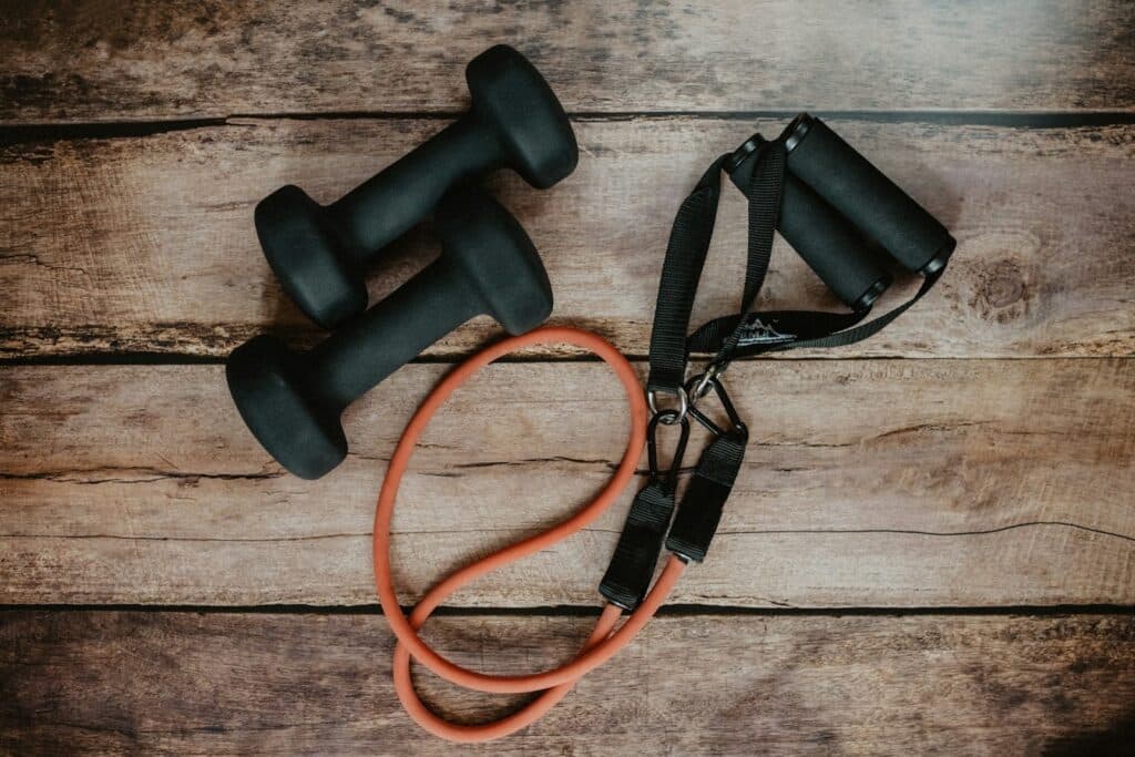 Exercícios físicos regulares ajudam a fortalecer o coração. Descubra o impacto positivo na saúde cardiovascular e aumente sua vitalidade.