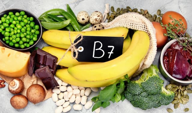 Biotina: saiba para que serve essa vitamina e onde encontrá-la | Vida ...