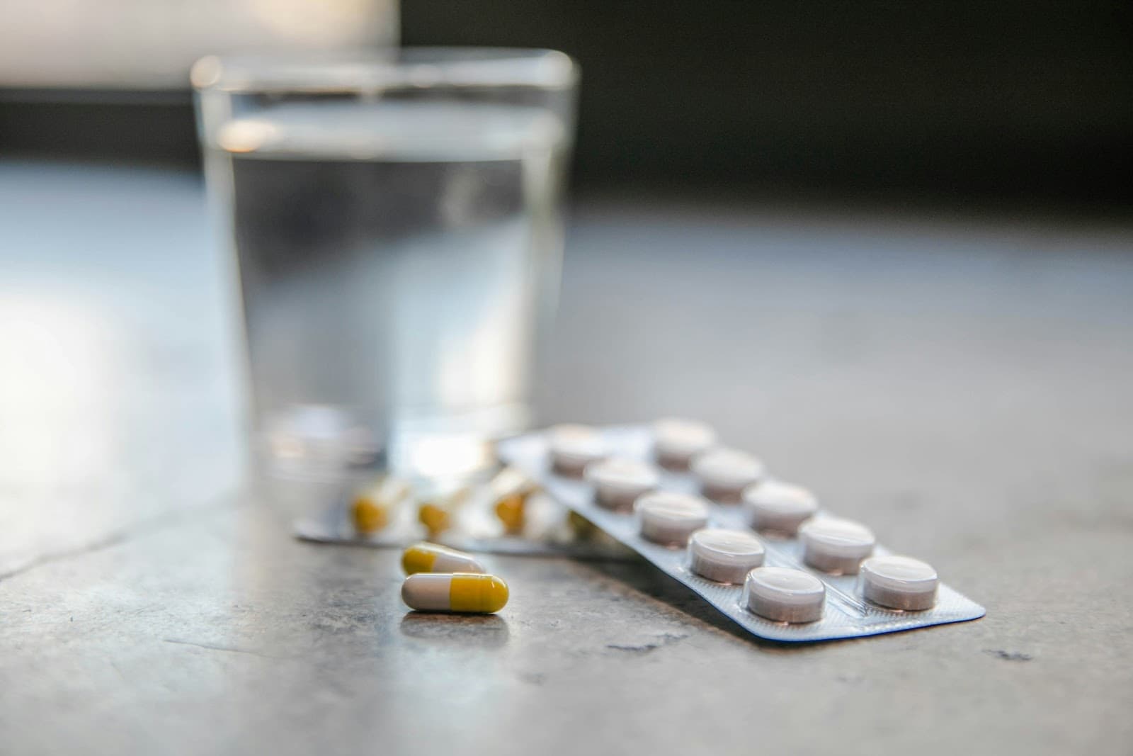 Quando tomar nimesulida ou ibuprofeno? Entenda as diferenças e ...